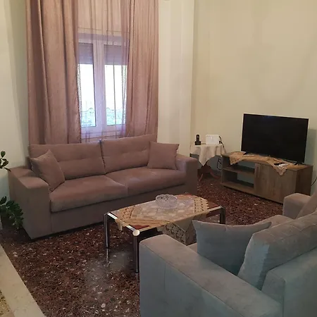 Kyrezis Apartment