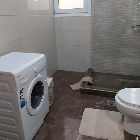 Kyrezis Apartment