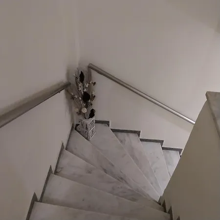 Kyrezis Apartment