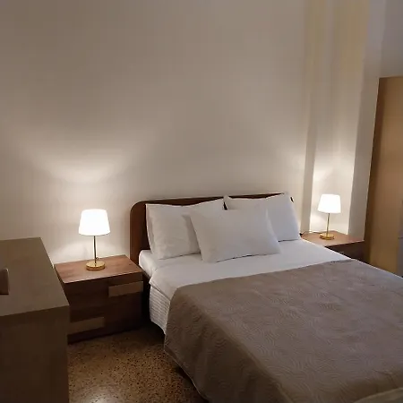 Apartment Kyrezis *